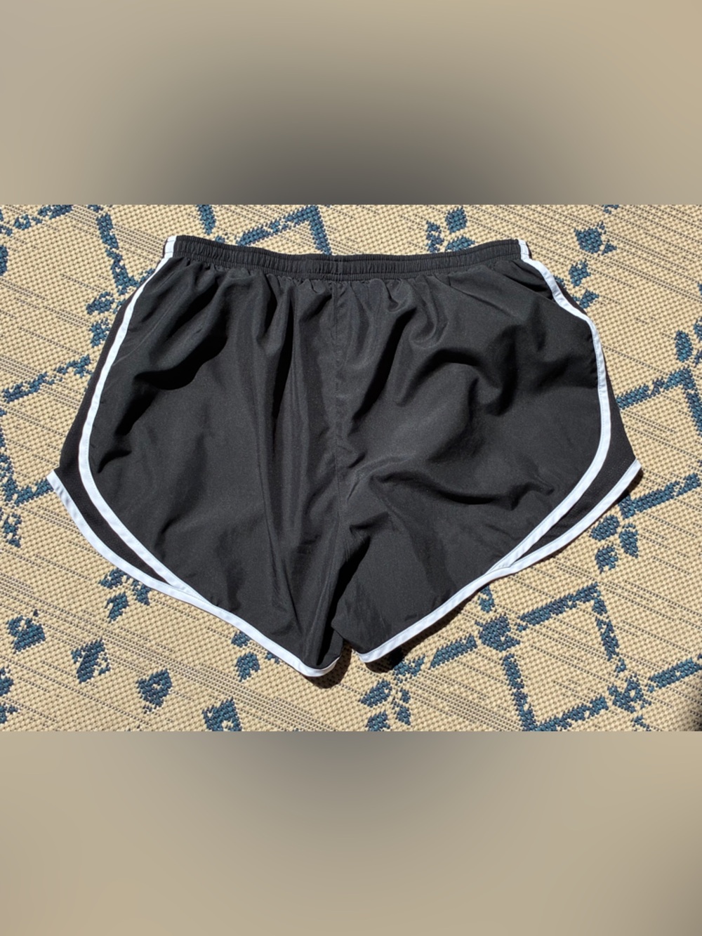 Nike Dri-Fit Black + White Dolphin Hem Athletic Shorts Elastic Waist, Drawcord - Picture 2 of 7